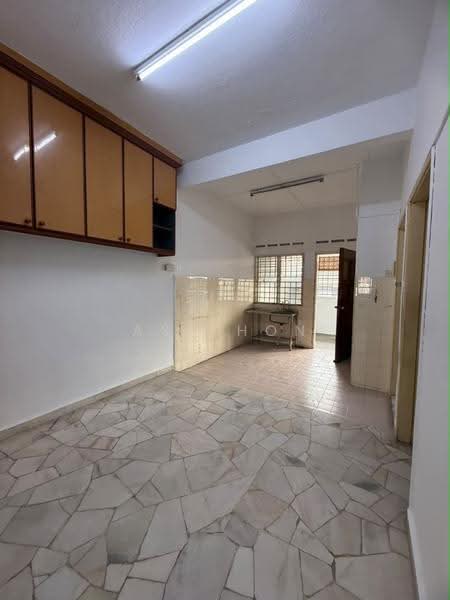 Rumah Teres 1-Tingkat untuk Dijual di Taman Selesa Jaya (Iskandar Puteri (Nusajaya)) - Ask Hon - Kitchen - PropertyGuru.com.my