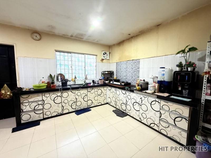 2-storey Terraced House for Sale in Bandar Puteri Jaya (Sungai Petani) - Hasnizam . - Kitchen - PropertyGuru.com.my