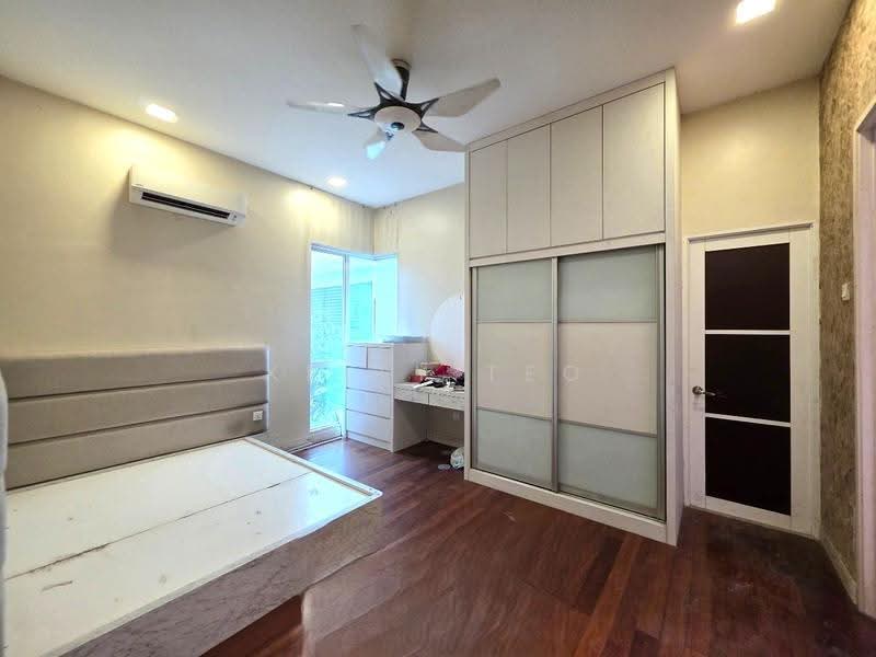 Rumah Berkembar untuk Dijual di Bandar Botanic (Klang) - Kelly Teo - Bedroom - PropertyGuru.com.my