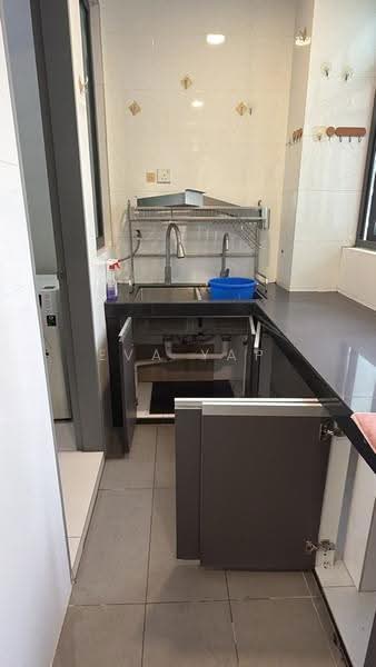 Service Residence for Rent at KL Traders Square - Eva Yap - Kitchen - PropertyGuru.com.my