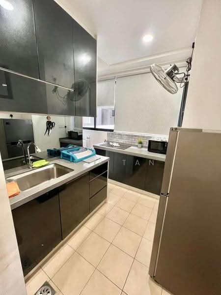 Condominium for Rent at Upper East @ Tiger Lane - Jeff Tan - Kitchen - PropertyGuru.com.my
