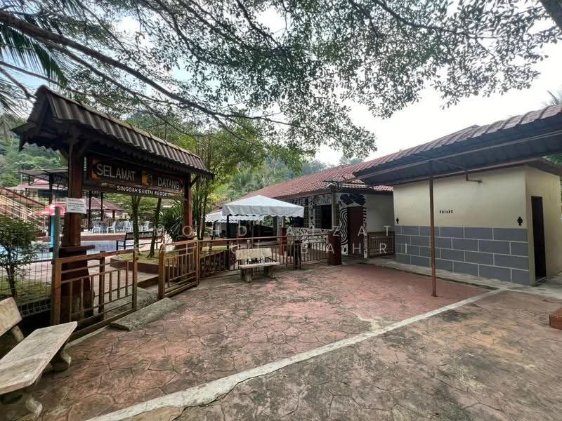 Hotel / Resort for Sale in Hulu Langat (Selangor) - Mohd Aizat Saiful Bahri - Exterior - PropertyGuru.com.my