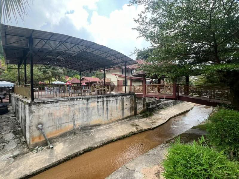 Hotel / Resort for Sale in Hulu Langat (Selangor) - Mohd Aizat Saiful Bahri - Exterior - PropertyGuru.com.my