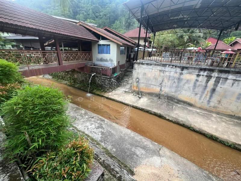 Hotel / Resort for Sale in Hulu Langat (Selangor) - Mohd Aizat Saiful Bahri - Exterior - PropertyGuru.com.my