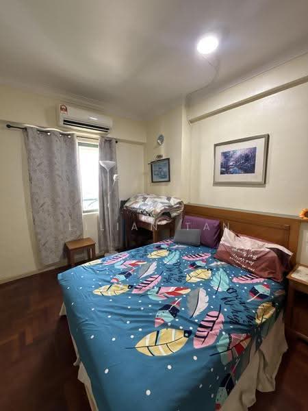 Condominium for Sale at Lanai Gurney - Lilian Tan - Bedroom - PropertyGuru.com.my