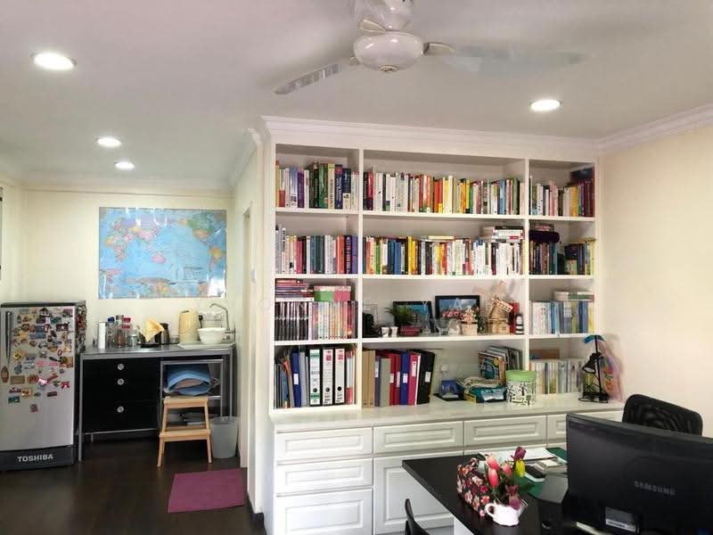 Rumah Teres 2.5-Tingkat untuk Dijual di Seksyen 13 (Shah Alam) - Yvonne Yap - Study area - PropertyGuru.com.my