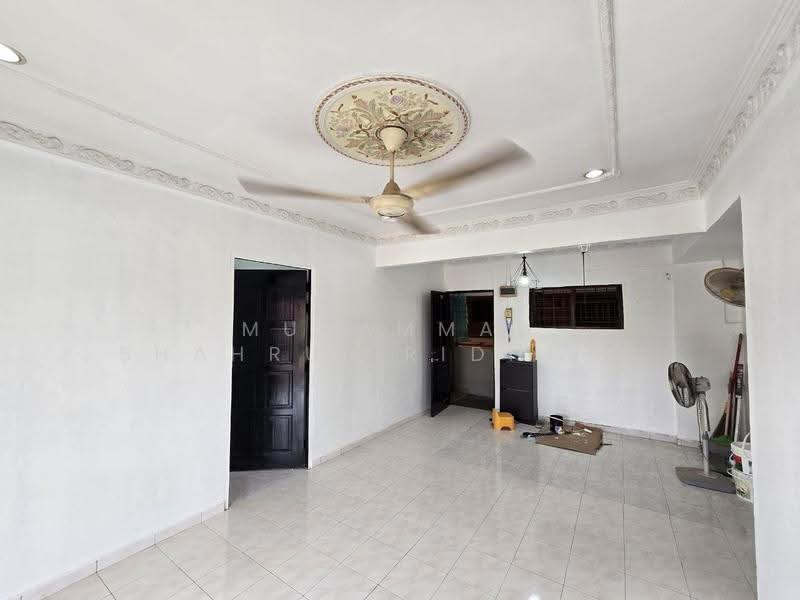 Rumah Flat untuk Disewa di Kampung Lindungan PJS 8 - Muhammad Shahrul Ridhwan Mehamad Nasir - Living Room - PropertyGuru.com.my
