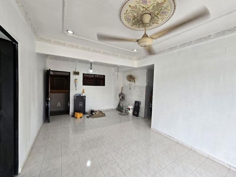 Rumah Flat untuk Disewa di Kampung Lindungan PJS 8 - Muhammad Shahrul Ridhwan Mehamad Nasir - Living Room - PropertyGuru.com.my