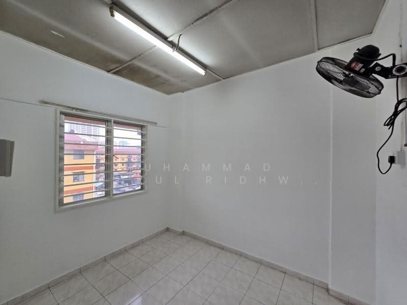 Rumah Flat untuk Disewa di Kampung Lindungan PJS 8 - Muhammad Shahrul Ridhwan Mehamad Nasir - Interior - PropertyGuru.com.my