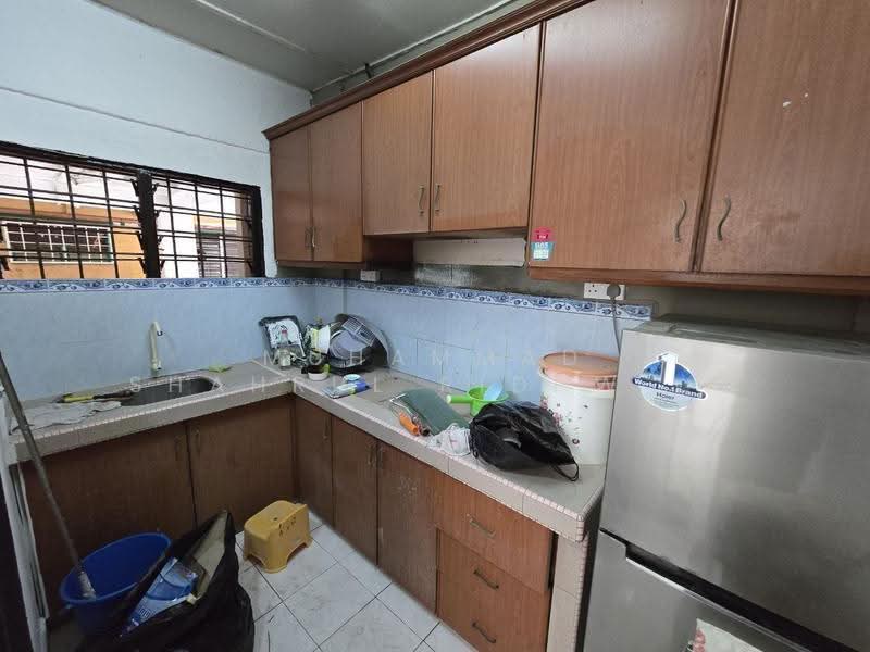 Rumah Flat untuk Disewa di Kampung Lindungan PJS 8 - Muhammad Shahrul Ridhwan Mehamad Nasir - Kitchen - PropertyGuru.com.my