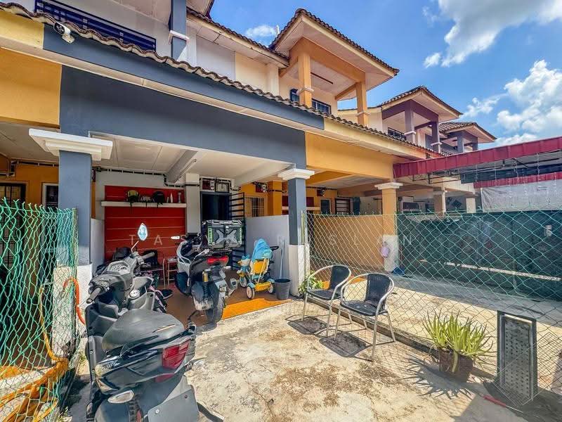 Townhouse for Sale in Desa Puteri (Rawang) - Tasya Ruslan - PropertyGuru.com.my