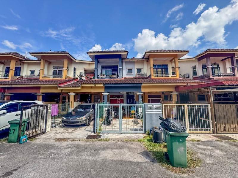 Townhouse for Sale in Desa Puteri (Rawang) - Tasya Ruslan - PropertyGuru.com.my