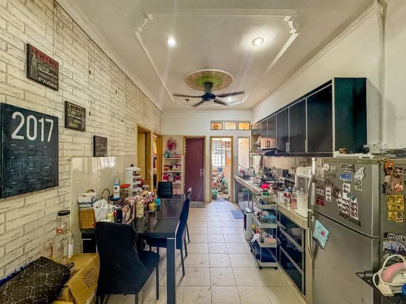 Townhouse for Sale in Desa Puteri (Rawang) - Tasya Ruslan - PropertyGuru.com.my
