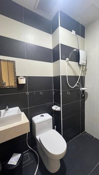 Service Residence for Rent at D'Secret Garden (Pangsapuri Kempas Indah) - Win Tan - Bathroom - PropertyGuru.com.my