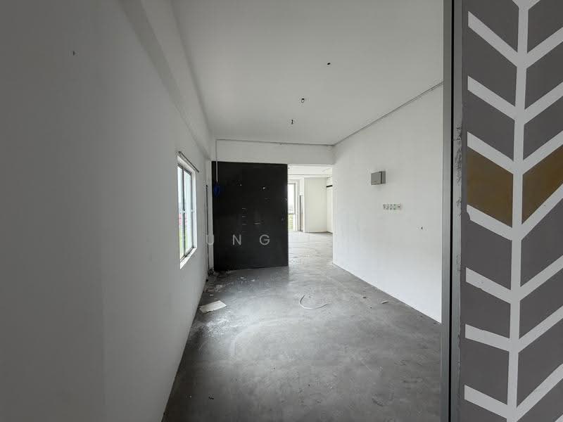 Shop / Office untuk Disewa di Taman Lake View (Taiping) - Fung Lim - Interior - PropertyGuru.com.my