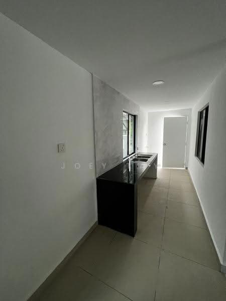 Rumah Teres 2-Tingkat untuk Dijual di Bandar Baru Permas Jaya (Permas Jaya) - Joey Tay - Kitchen - PropertyGuru.com.my