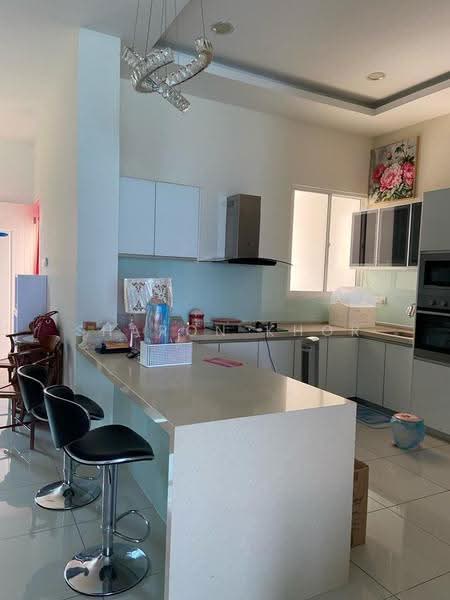 Condominium for Sale at 10 Island Resort - Sharon Khor - Kitchen - PropertyGuru.com.my