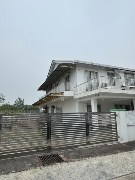 2-storey Terraced House for Sale in Taman Alam Putra (Seri Kembangan) - Shawn Kuan - Exterior - PropertyGuru.com.my