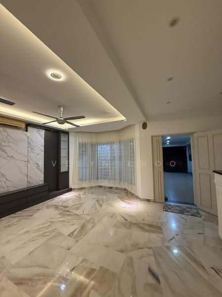 2-storey Terraced House for Sale in Bandar Sunway Semenyih (Semenyih) - Evelyn Khoo - Living Room - PropertyGuru.com.my