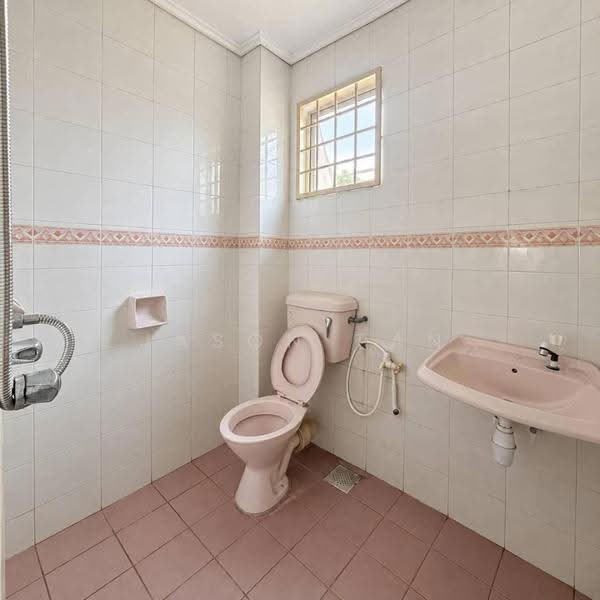 Rumah Teres 2-Tingkat untuk Dijual di TAMAN PUCHONG UTAMA (Puchong) - Jason Tan - Bathroom - PropertyGuru.com.my