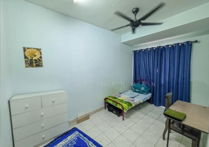Rumah Teres 1-Tingkat untuk Dijual di Taman College Heights (Sikamat) - Azrul Othman - Bedroom - PropertyGuru.com.my