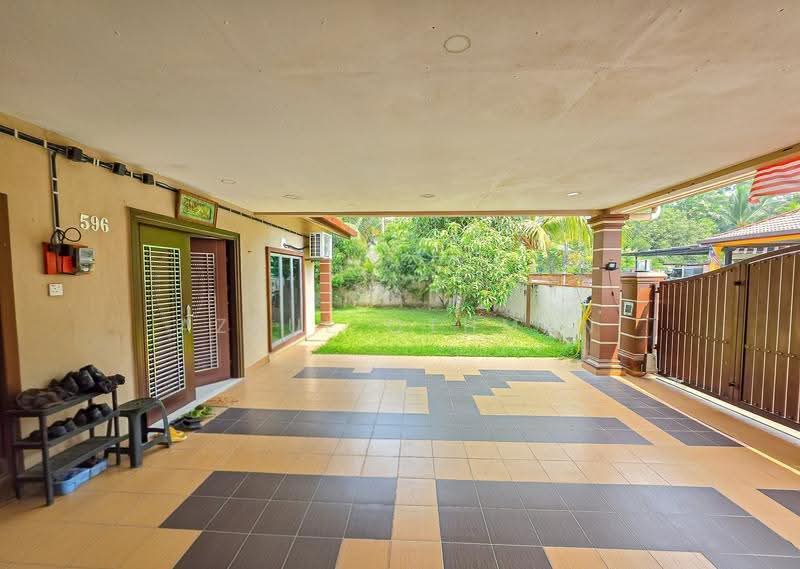 Rumah Teres 1-Tingkat untuk Dijual di Taman College Heights (Sikamat) - Azrul Othman - Exterior - PropertyGuru.com.my