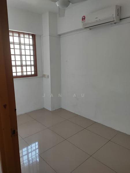 Pangsapuri untuk Dijual di Sri Impian Apartment - JAN AU - Interior - PropertyGuru.com.my