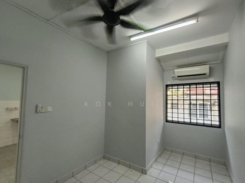 2-storey Terraced House for Sale in Bandar Baru Permas Jaya (Permas Jaya) - Kok Hui - Interior - PropertyGuru.com.my