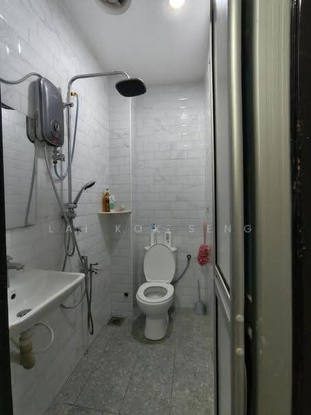 2-storey Terraced House for Sale in Taman Nusantara (Iskandar Puteri (Nusajaya)) - Lai Kok Seng - Bathroom - PropertyGuru.com.my
