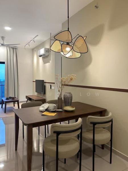 Service Residence for Rent at D'Vervain - Autumn Low - Dining Room - PropertyGuru.com.my