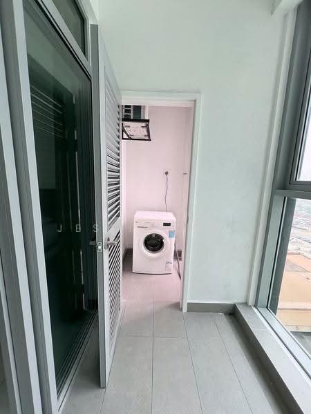 Kediaman Servis untuk Disewa di Dorsett Waterfront Subang - Jessie Chan - Balcony - PropertyGuru.com.my