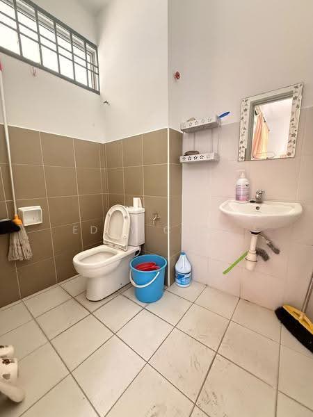 2-storey Terraced House for Sale in Setia Tropika (Johor Bahru) - Eddy Chan - Bathroom - PropertyGuru.com.my