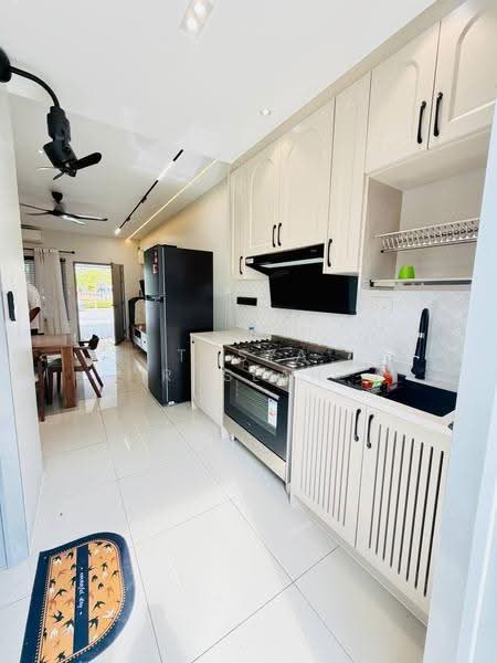 Rumah Teres 2-Tingkat untuk Dijual di Banting (Selangor) - Tasya Ruslan - PropertyGuru.com.my