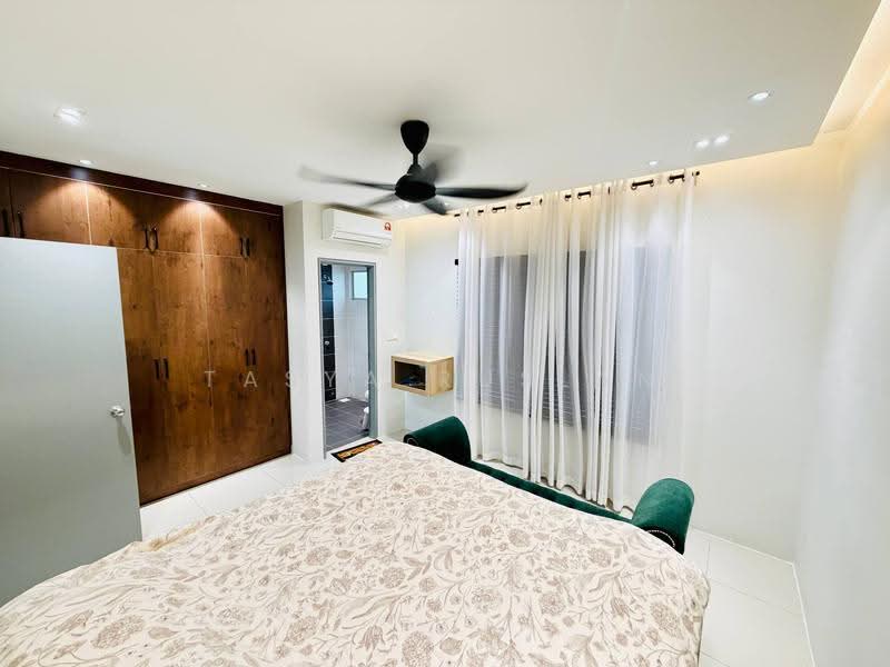 Rumah Teres 2-Tingkat untuk Dijual di Banting (Selangor) - Tasya Ruslan - PropertyGuru.com.my