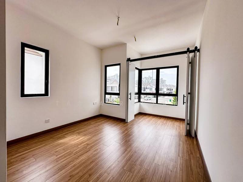 Semi-Detached House for Sale in Cyber 10 (Cyberjaya) - Tasya Ruslan - PropertyGuru.com.my