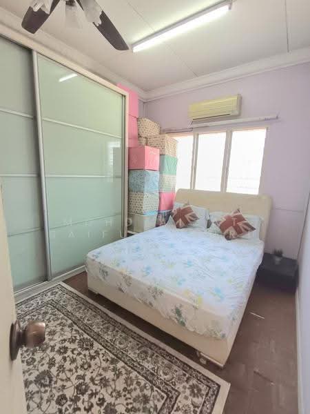 2-storey Terraced House for Sale in Subang (Selangor) - Mohd Aizat Saiful Bahri - Bedroom - PropertyGuru.com.my