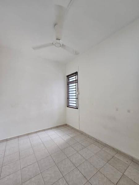 Rumah Teres 2-Tingkat untuk Disewa di Taman Desa Tebrau (Tebrau) - Li Wei - Interior - PropertyGuru.com.my