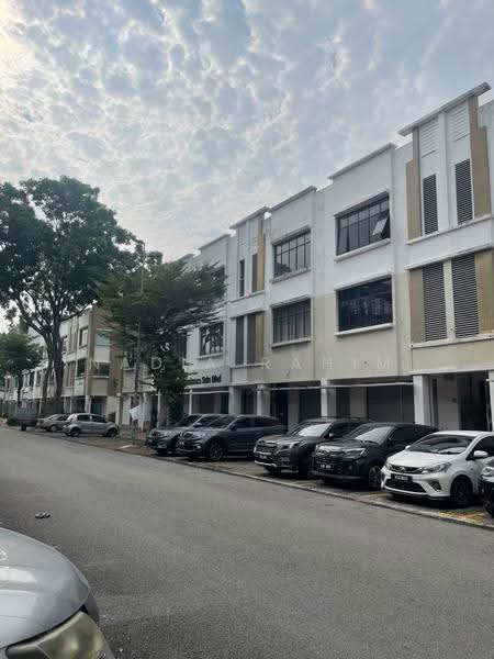 Shop / Office for Sale in Bandar Baru Sungai Buloh (Sungai Buloh) - Nadia Rahim - Exterior - PropertyGuru.com.my