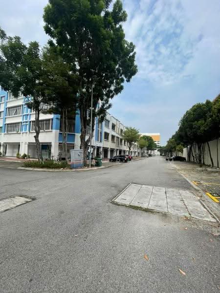 Shop / Office for Sale in Bandar Baru Sungai Buloh (Sungai Buloh) - Nadia Rahim - Exterior - PropertyGuru.com.my