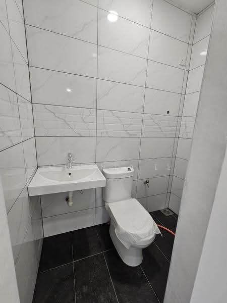 1-storey Terraced House for Sale in Taman Ungku Tun Aminah (Skudai) - Melinda Ee - Bathroom - PropertyGuru.com.my