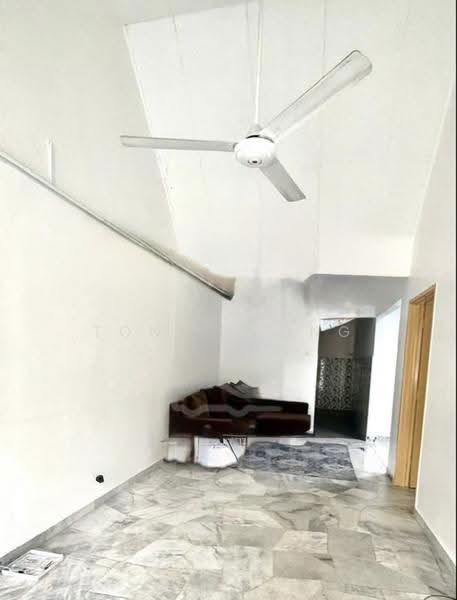 1-storey Terraced House for Rent in Bandar Kinrara Seksyen 3 (Bandar Kinrara) - Tony Leong - Living Room - PropertyGuru.com.my