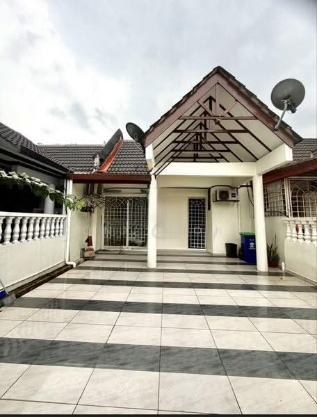 1-storey Terraced House for Rent in Bandar Kinrara Seksyen 3 (Bandar Kinrara) - Tony Leong - Exterior - PropertyGuru.com.my