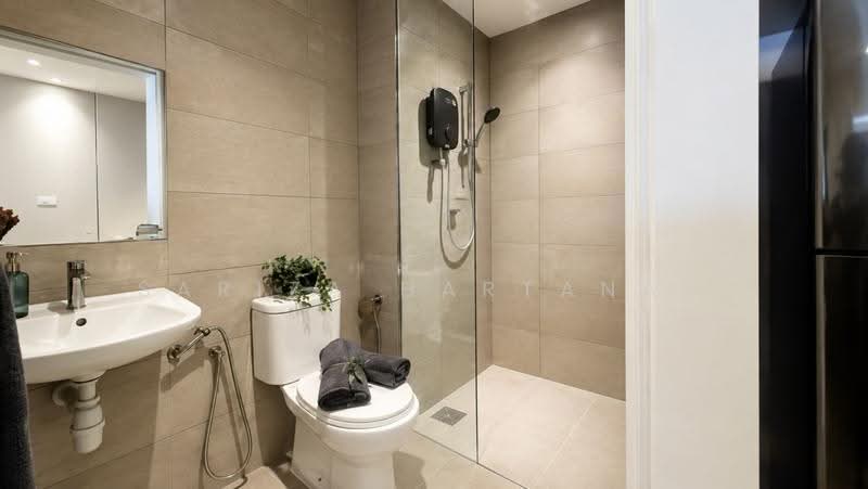 Kediaman Servis untuk Dijual di e.Sentral SmartCity - Sariza Hartanah - Bathroom - PropertyGuru.com.my