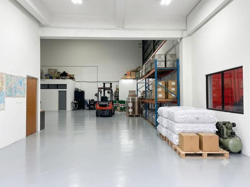 Factory for Rent in Eco Business Park 1 (Johor Bahru) - U Hon Kun - Interior - PropertyGuru.com.my