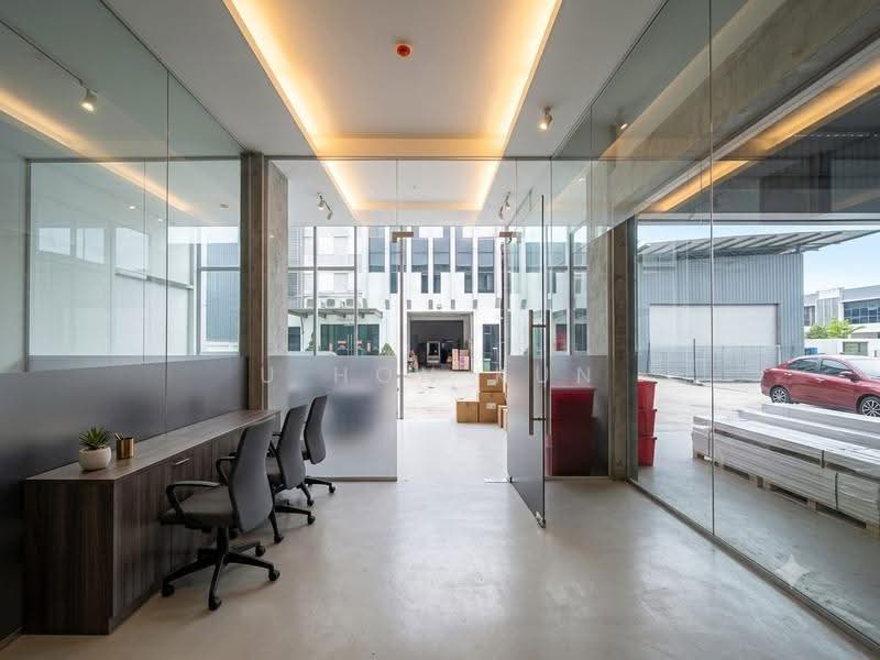 Factory for Rent in Eco Business Park 1 (Johor Bahru) - U Hon Kun - Entrance - PropertyGuru.com.my