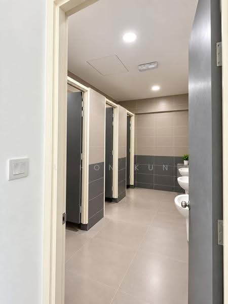 Factory for Rent in Eco Business Park 1 (Johor Bahru) - U Hon Kun - Bathroom - PropertyGuru.com.my