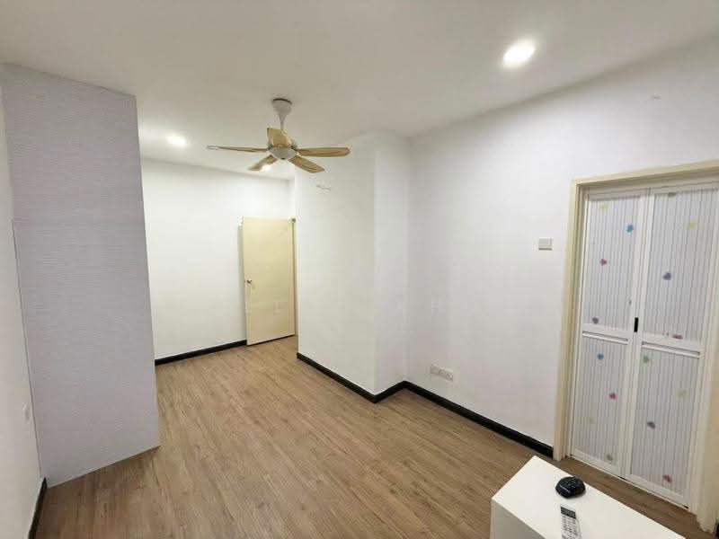 2-storey Terraced House for Sale in Kota Emerald (Rawang) - Evelyn Khoo - Room - PropertyGuru.com.my