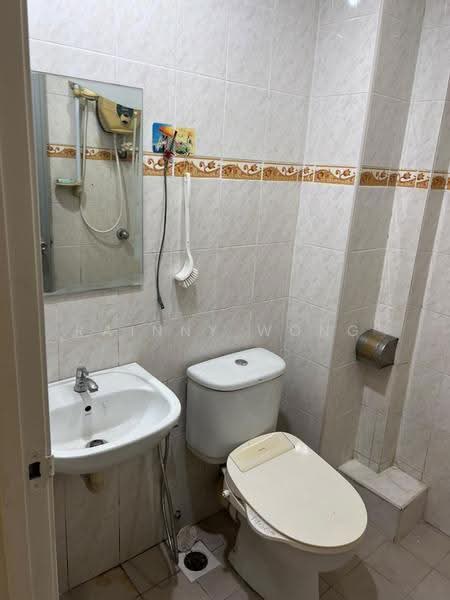 Condominium for Rent at Ocean View Residences - Rainny Wong - Bathroom - PropertyGuru.com.my
