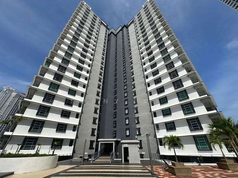 Kondominium untuk Dijual di The Brezza - Sunny Lok - Exterior - PropertyGuru.com.my