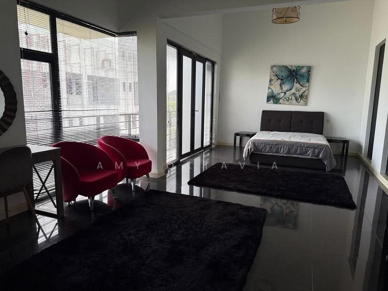 Bungalow House untuk Dijual di Perdana Lakeview East (Cyberjaya) - Amy Oktavia - Bedroom - PropertyGuru.com.my